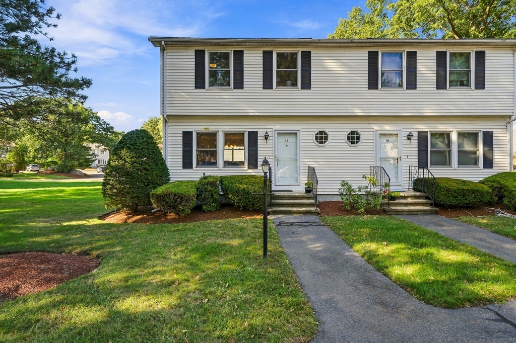 תמונה של הנכס: 15 Northwoods Cir #15, Woburn