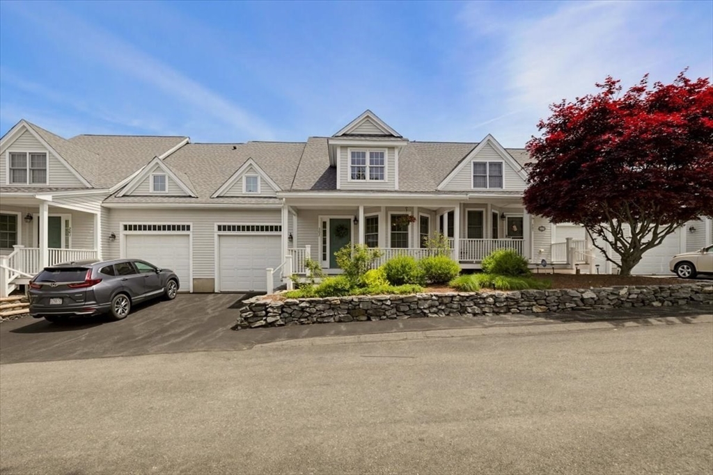 תמונה של הנכס: 10 Charnstaff Lane #202, Billerica