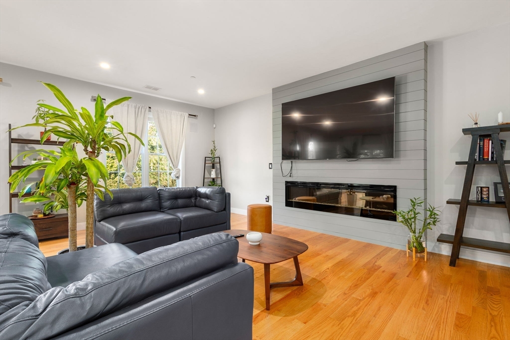 תמונה של הנכס: 178 Robertson St #2, Quincy