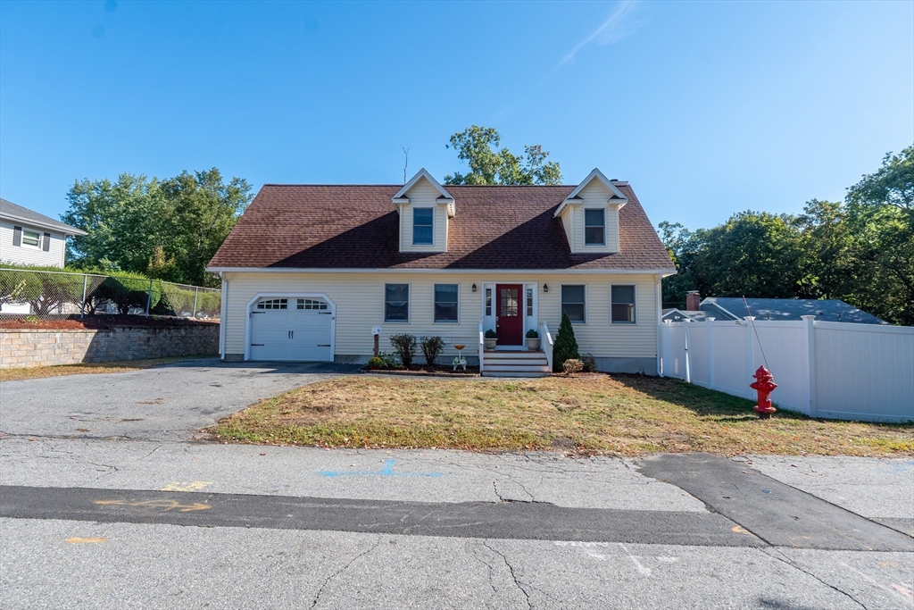 תמונה של הנכס: 24 Josephine Avenue, Methuen