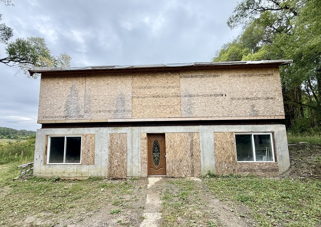 תמונה של הנכס: 100 Bucklin Rd, Adams