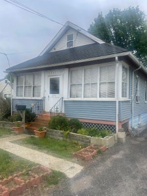 255 NEPONSET VALLEY PARKWAY, Boston