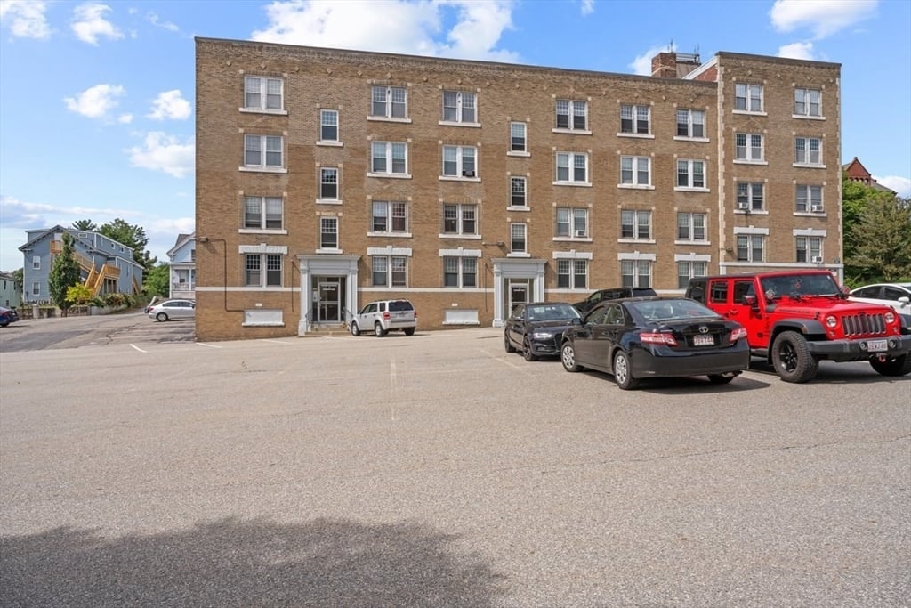 房源照片：6 Chatham Pl #8, Worcester