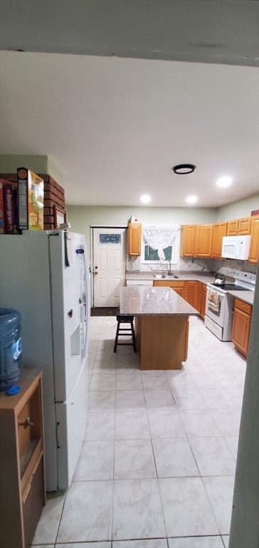 תמונה של הנכס: 44 Clark Street #44, Lynn