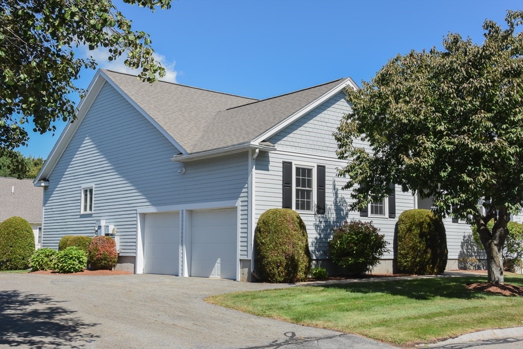 תמונה של הנכס: 5 Village Ln #5, Methuen