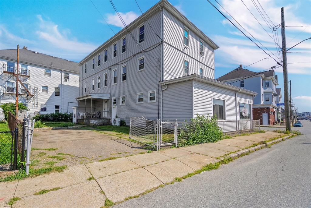 תמונה של הנכס: 84 Cory Street, Fall River