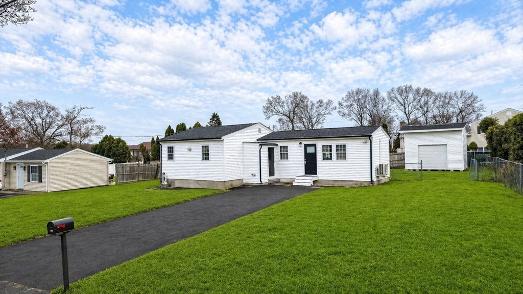 房源照片：715 Newhall St, Fall River