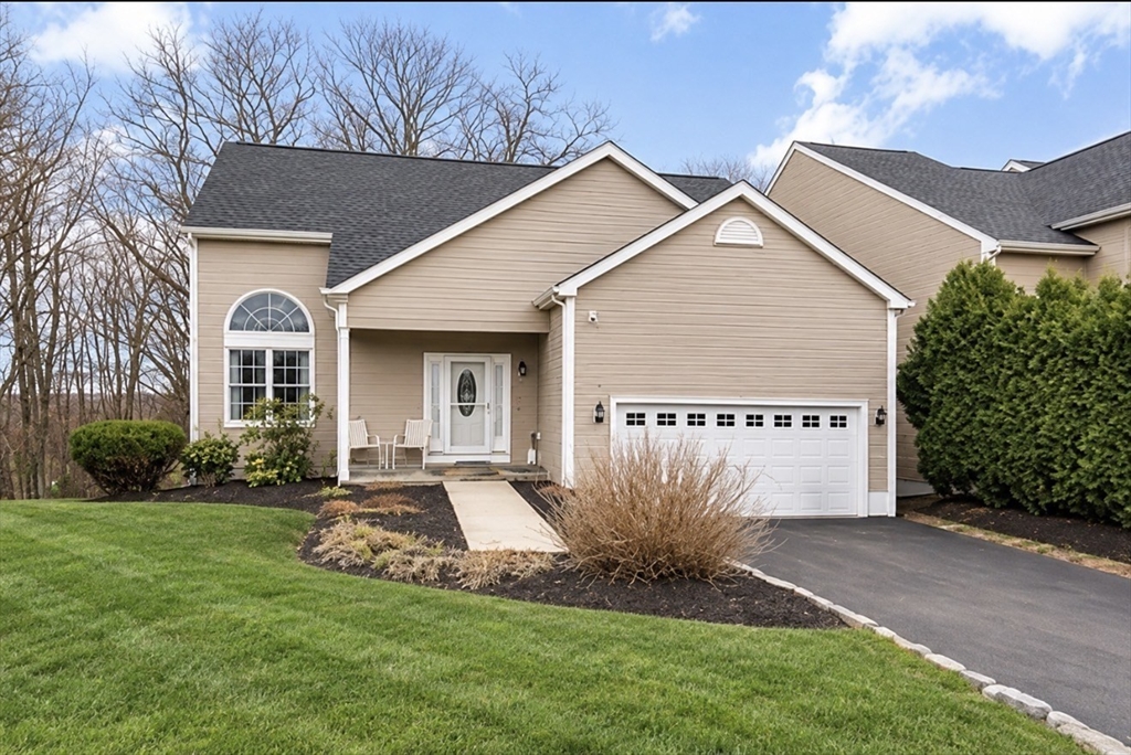 房源照片：11 Aris Way #11, Milford