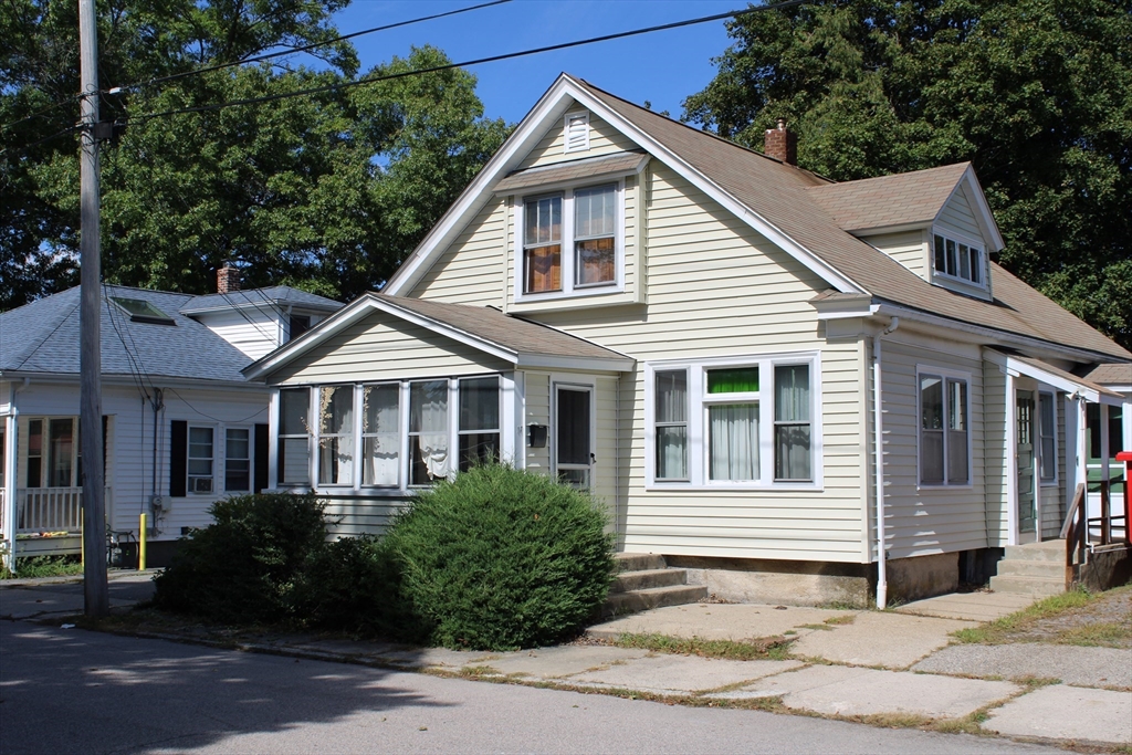 תמונה של הנכס: 17 Clarence St, Attleboro