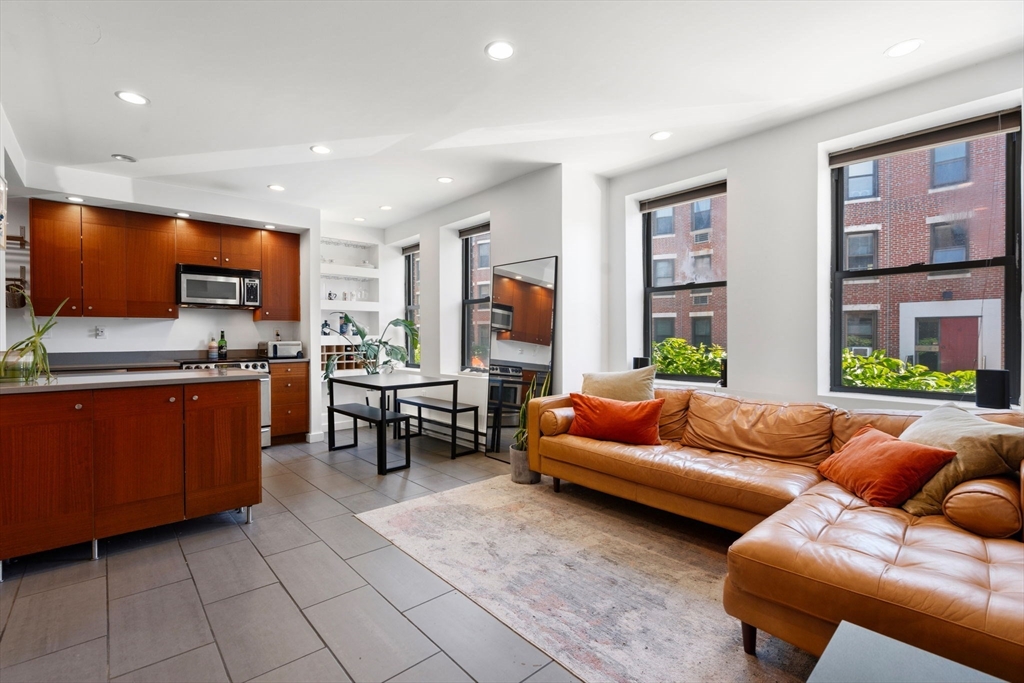 תמונה של הנכס: 7 Cypress Rd #702, Boston