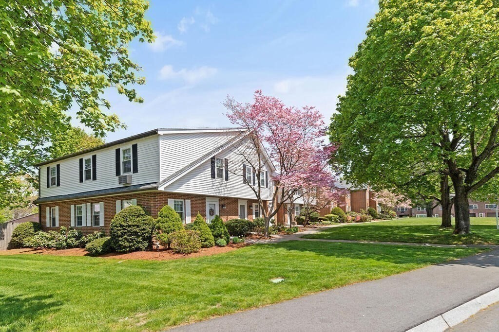 תמונה של הנכס: 72 E Water St #72, North Andover