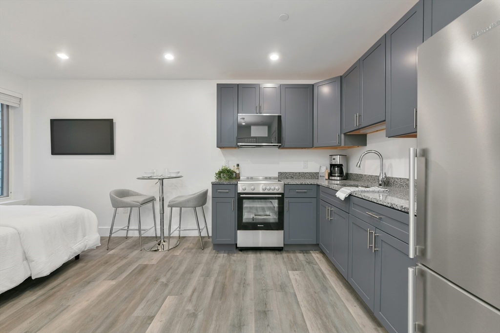 תמונה של הנכס: 585 Essex St #526, Lynn