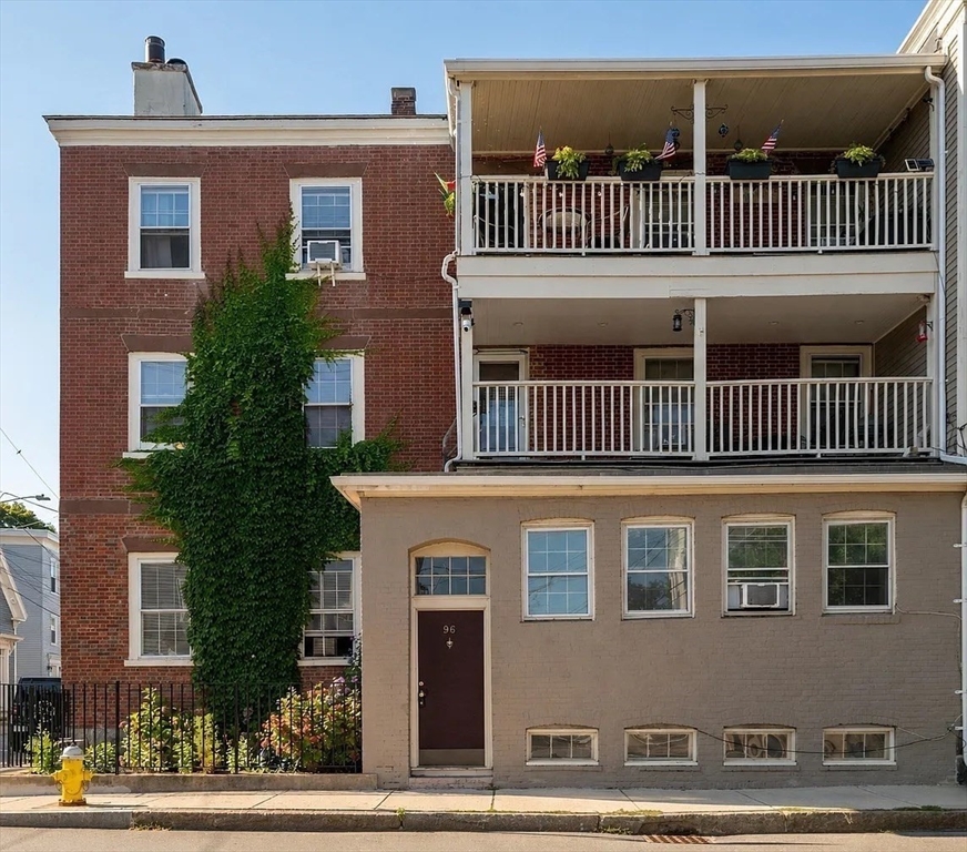 房源照片：96 Derby Street #1, Salem