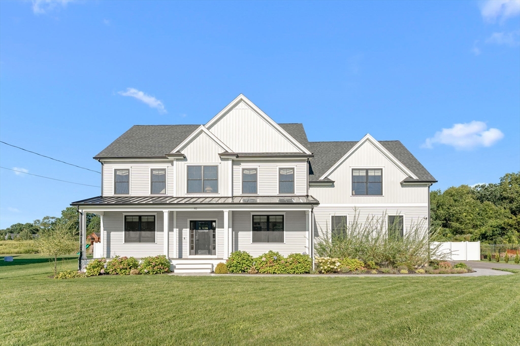 תמונה של הנכס: 82 Colts Way, Attleboro