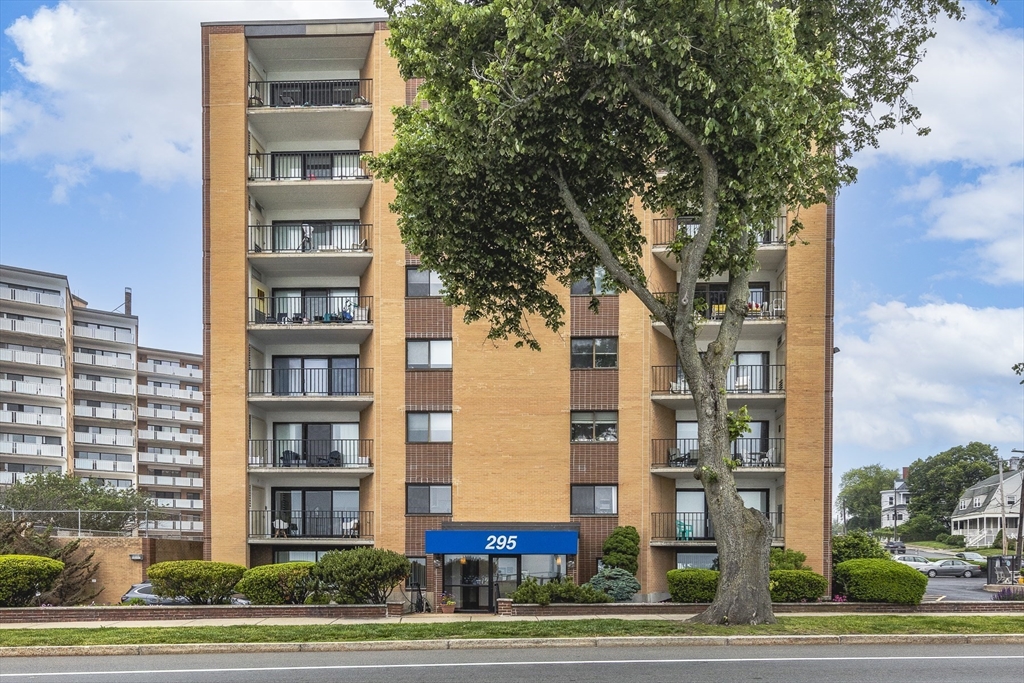 房源照片：295 Lynn Shore Drive #403, Lynn