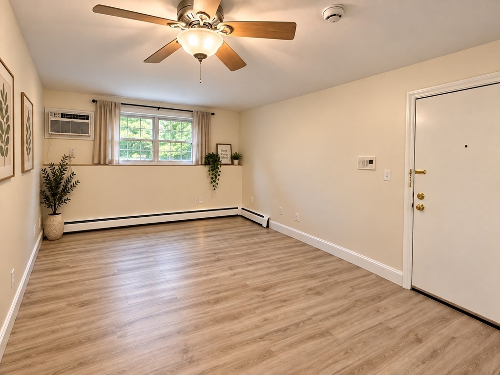 房源照片：6 Venice St #F2, Danvers