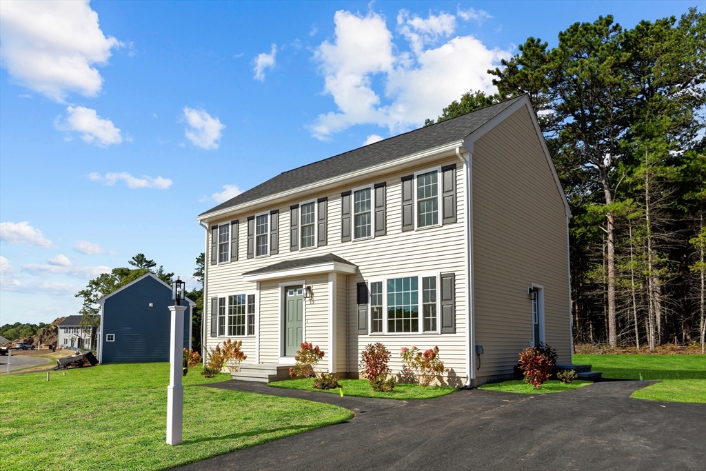 תמונה של הנכס: 29 Bumblebee Dr, Plymouth