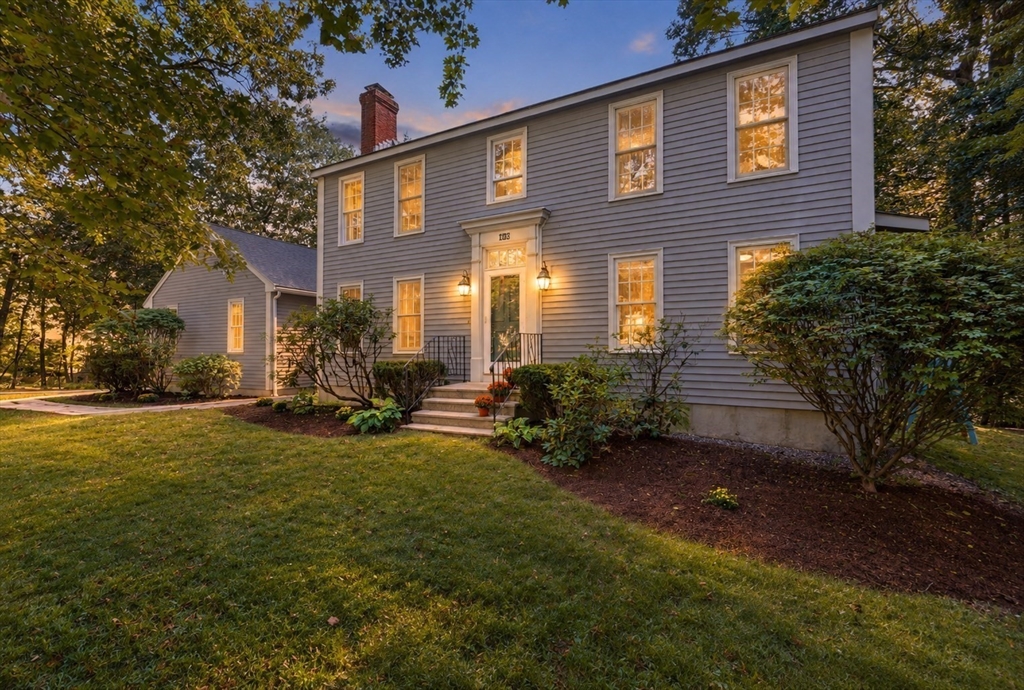 תמונה של הנכס: 405 Main St, Acton