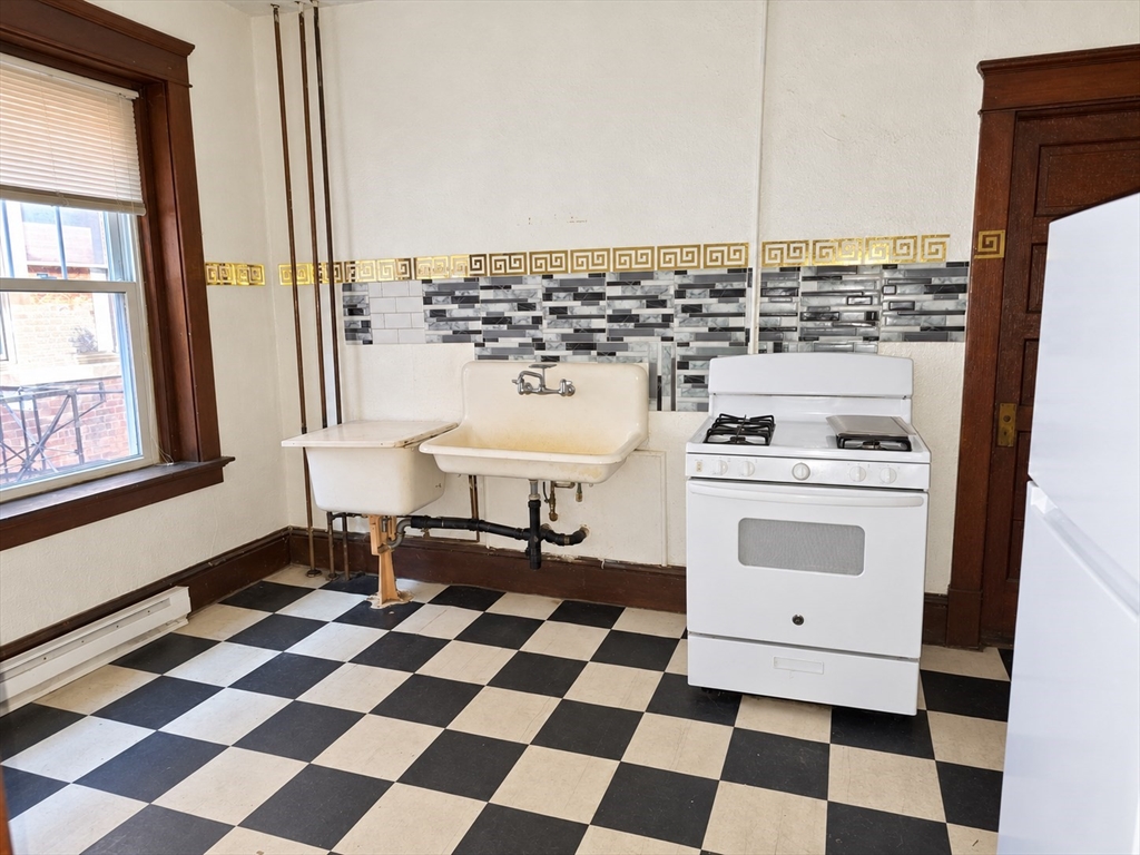 תמונה של הנכס: 11 Conway St #10, Greenfield