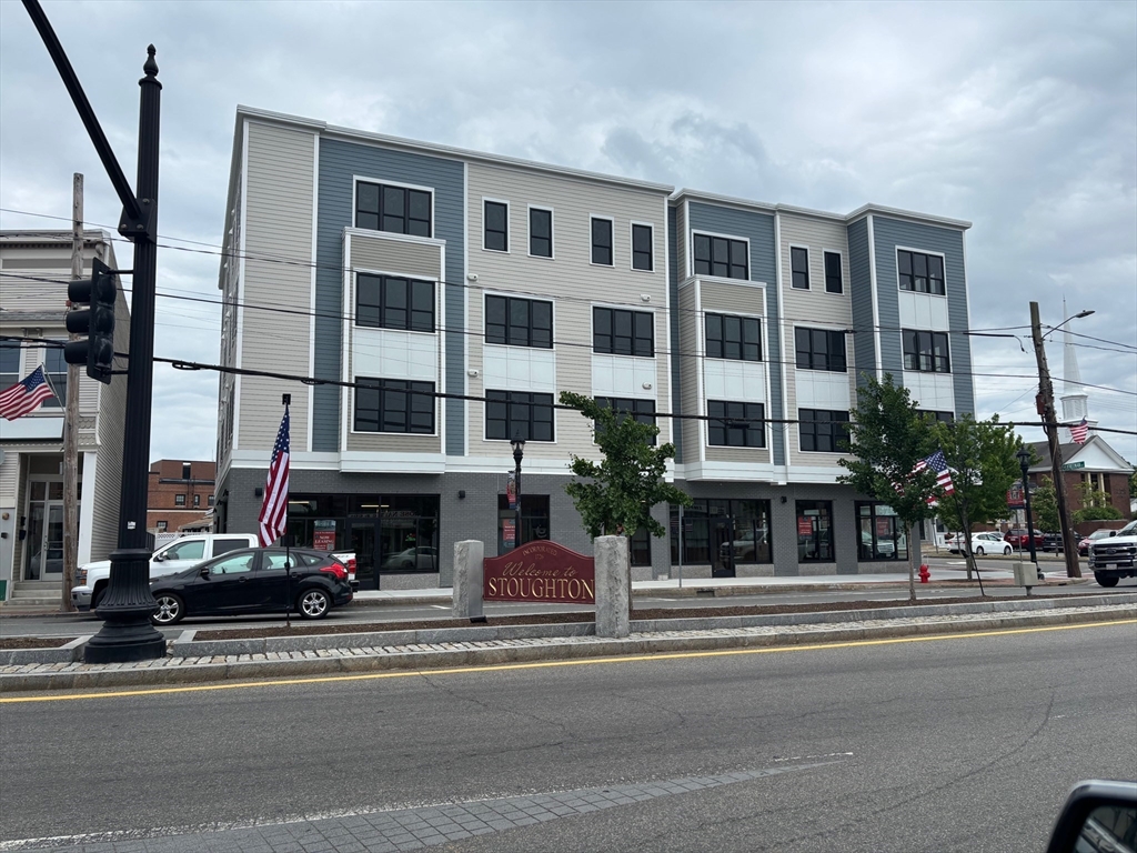 תמונה של הנכס: 760 Washington St #404, Stoughton