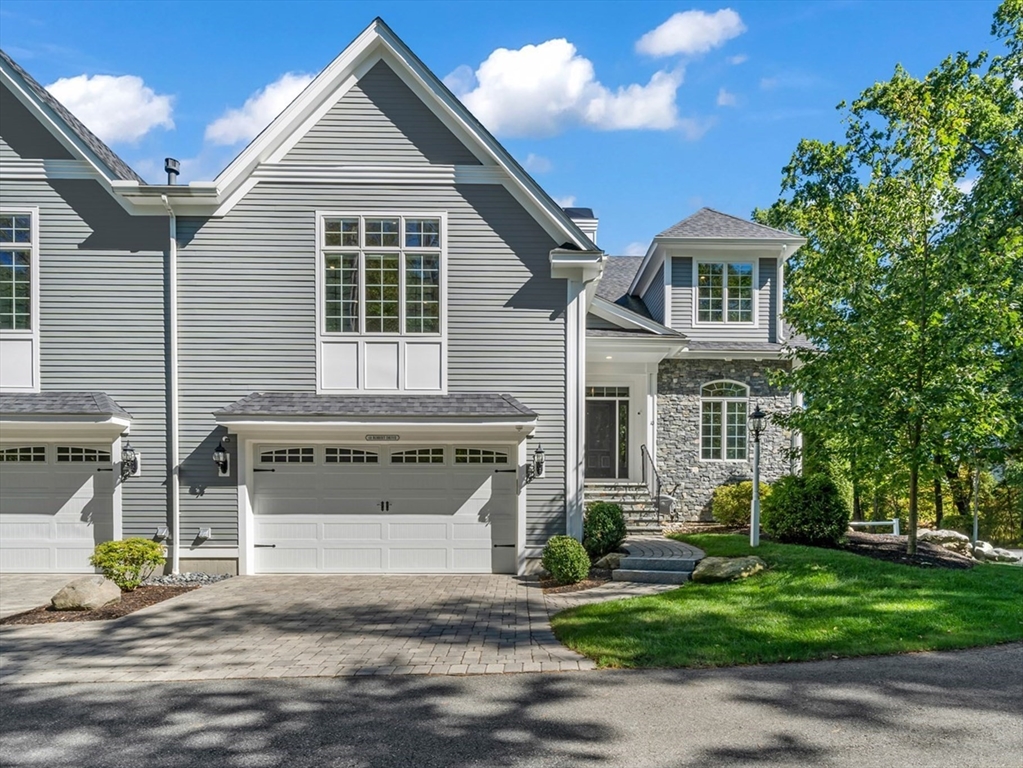 תמונה של הנכס: 10 Robert Dr #10, Andover