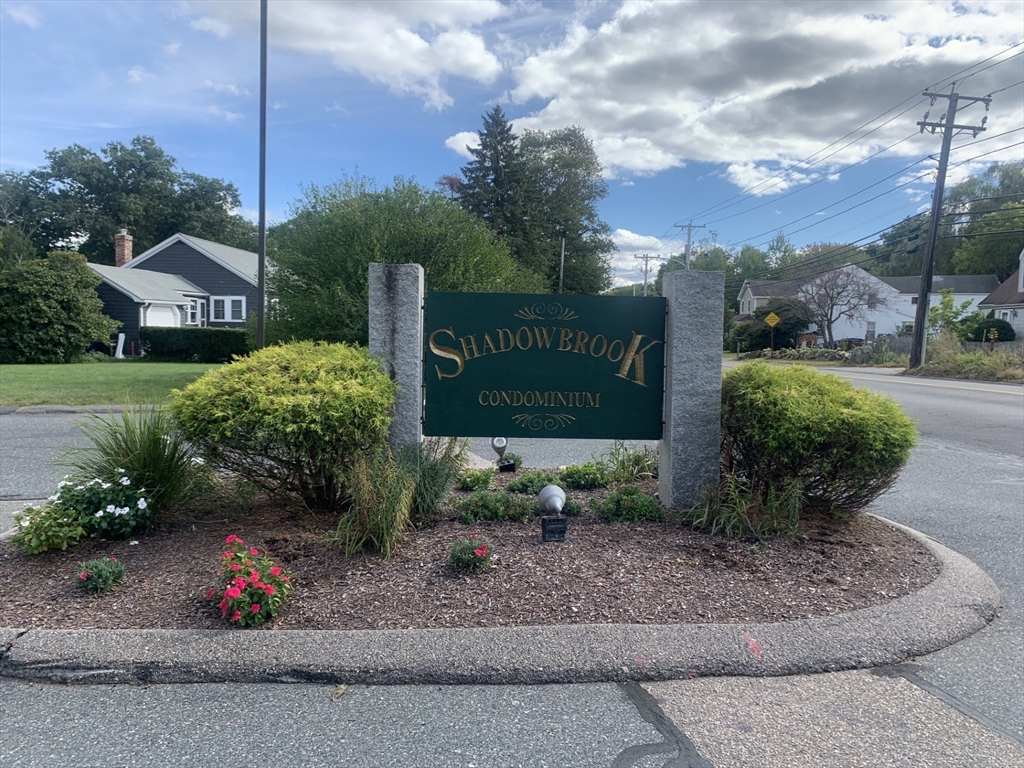 房源照片:7 Shadowbrook Lane #33, Milford