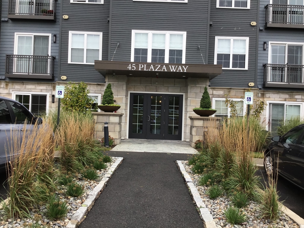 תמונה של הנכס: 45 Plaza Way #204, Plymouth