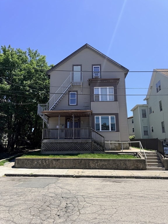 תמונה של הנכס: 48 Tuttle St, Fall River