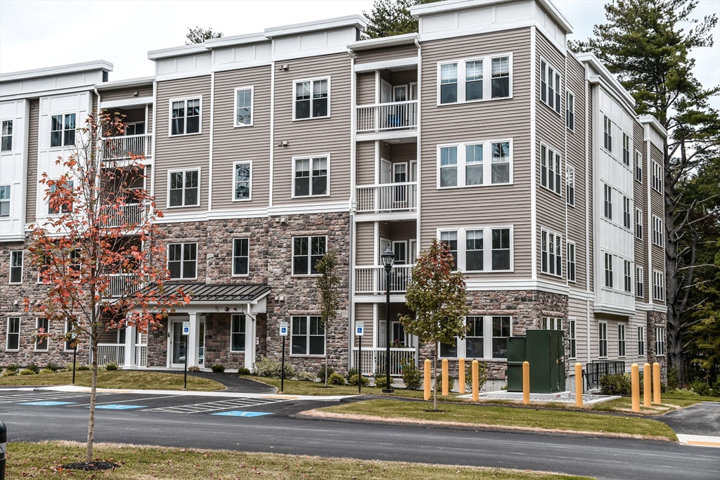 房源照片：2 Winslow Ln #310, Grafton