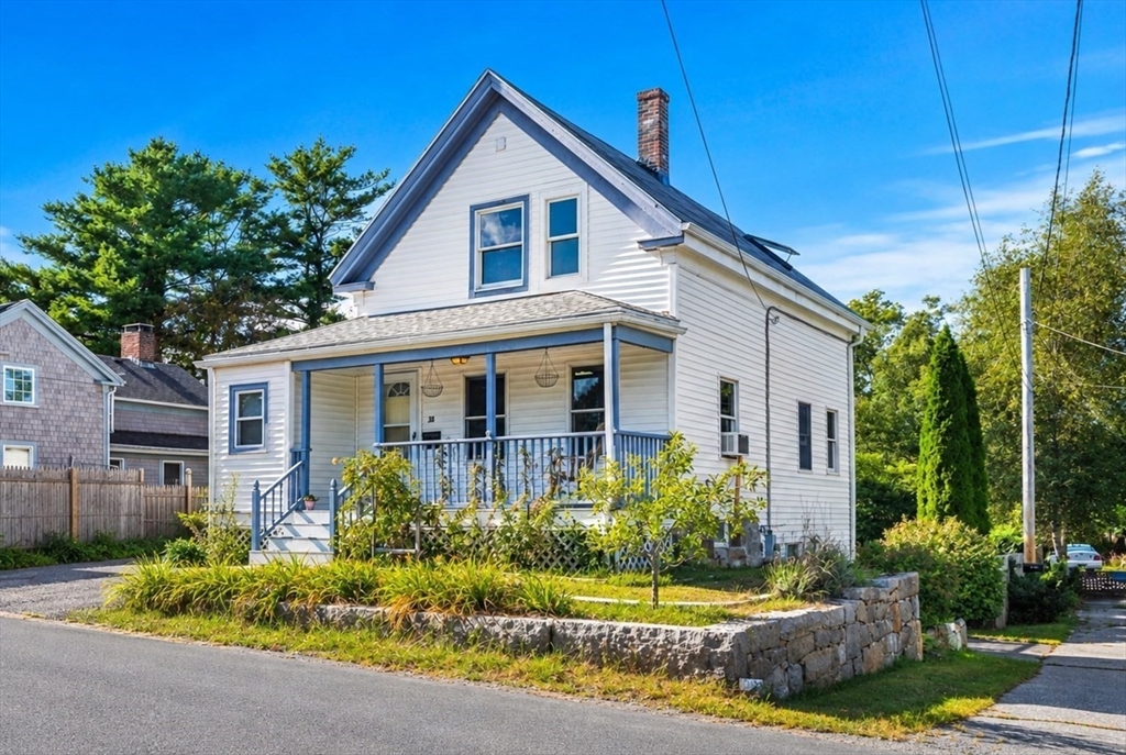 תמונה של הנכס: 38 Pigeon Hill St, Rockport