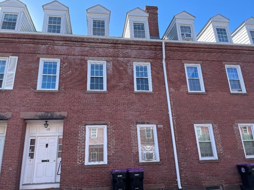 房源照片:13 Center Street, Holyoke