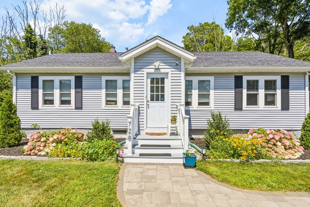 תמונה של הנכס: 728 Pleasant St, Attleboro