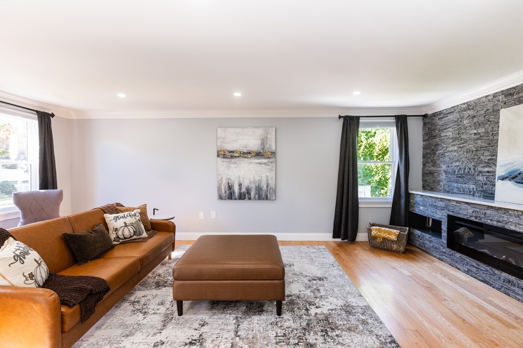 תמונה של הנכס: 14 Gervais Way, Methuen