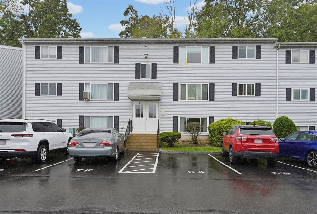 תמונה של הנכס: 5455 N Main St #6F, Fall River