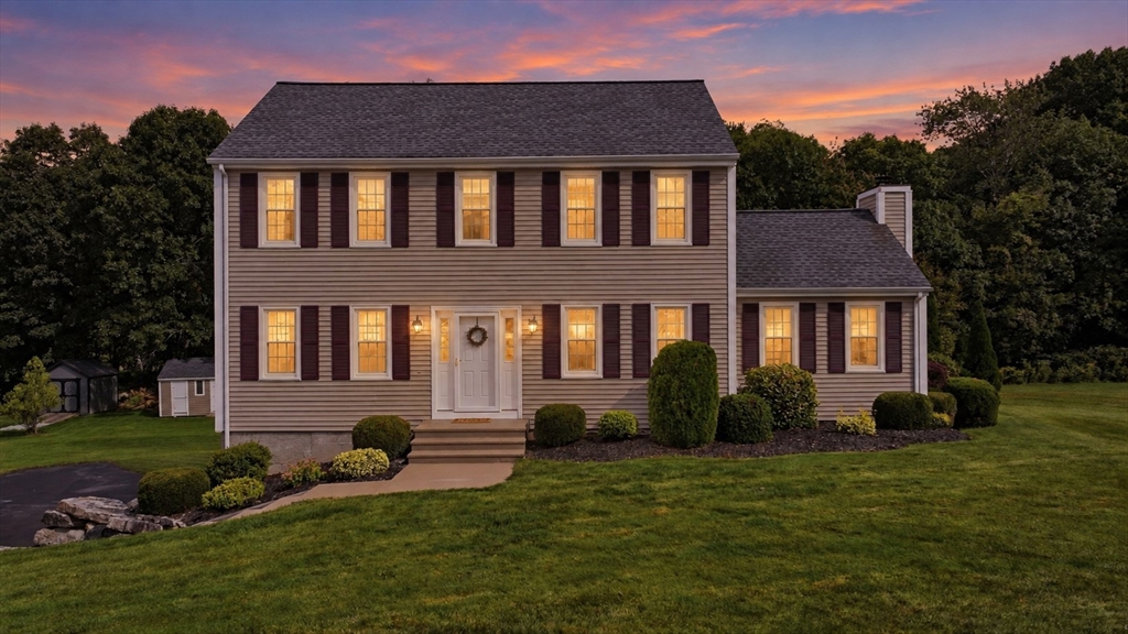 תמונה של הנכס: 16 Cedar Hill Rd, Sutton