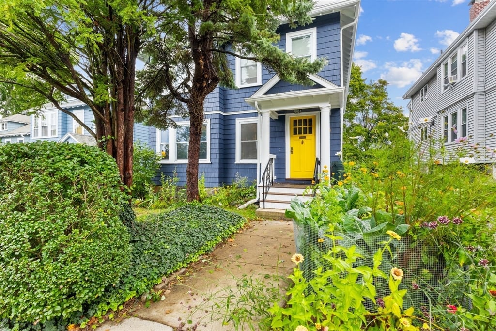 房源照片:99 Saint Rose St #1, Boston