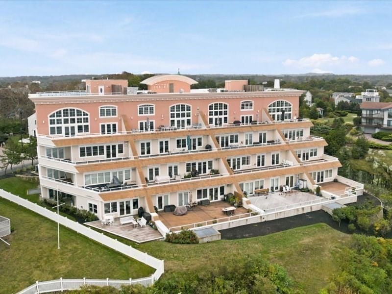תמונה של הנכס: 1 Longbeach Ave #101, Hull