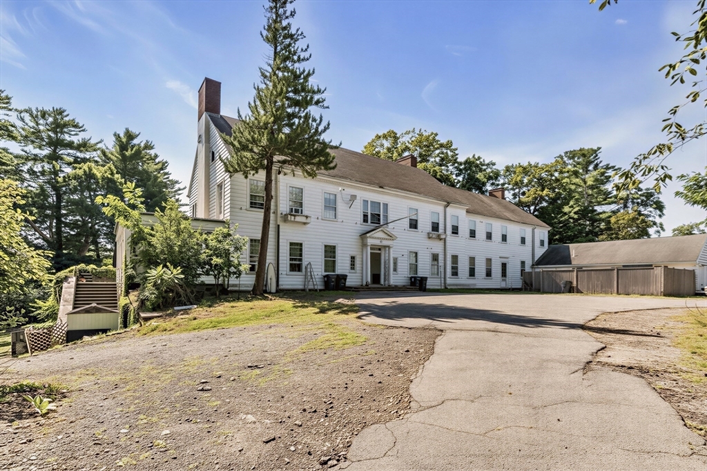房源照片：43 Whitehall Cir, Beverly