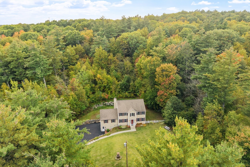 房源照片：682 Ashburnham Hill Rd, Fitchburg