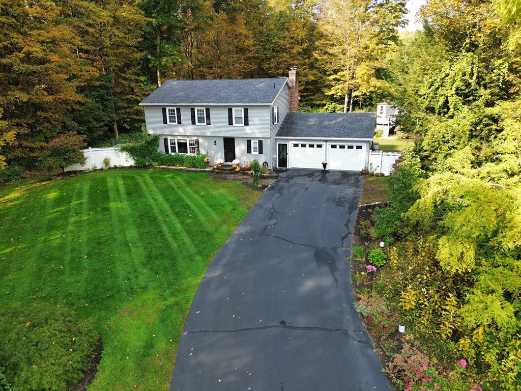 תמונה של הנכס: 50 Plum Tree Ln, Greenfield