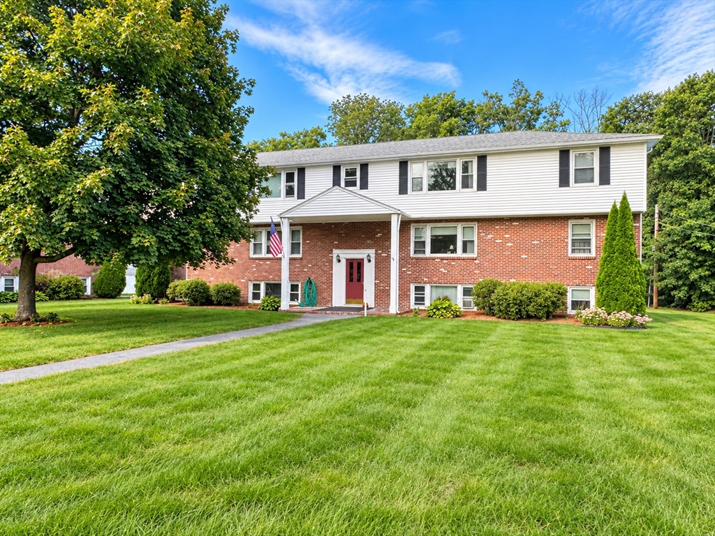תמונה של הנכס: 91 Elm St #1, Uxbridge