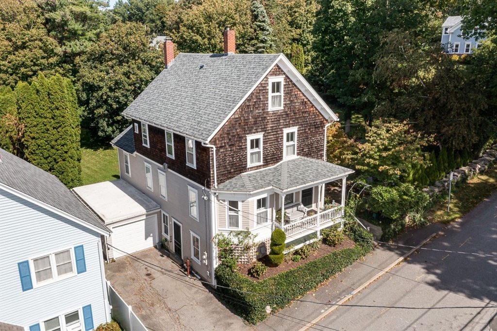 房源照片：56 Lawton Ave, Tiverton