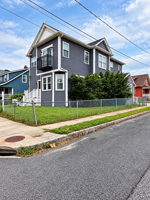 תמונה של הנכס: 996 Walnut St, Fall River