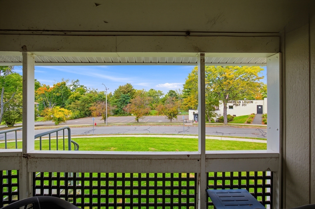房源照片:34 Saint Kolbe Dr #C, Holyoke