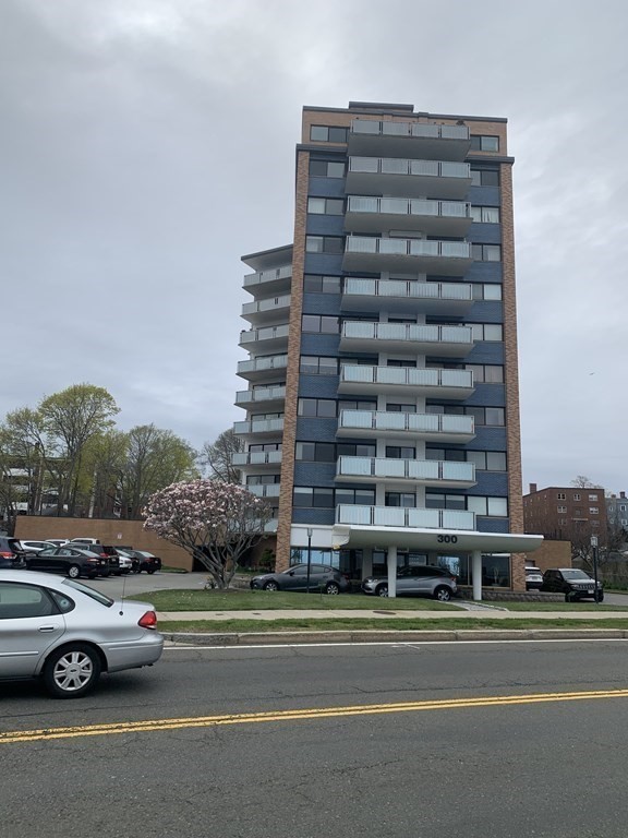 房源照片:300 Lynn Shore Dr #603, Lynn