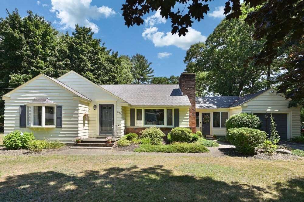תמונה של הנכס: 1258 Whipple Road, Tewksbury