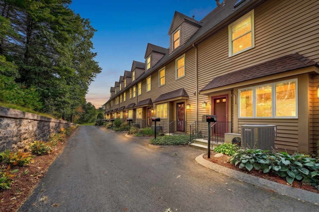 תמונה של הנכס: 96 Sweetwater Ave #9, Bedford