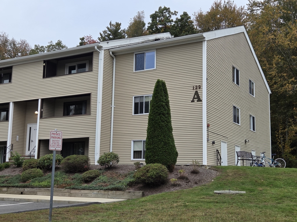 房源照片：129 Quaker Highway #23, Uxbridge