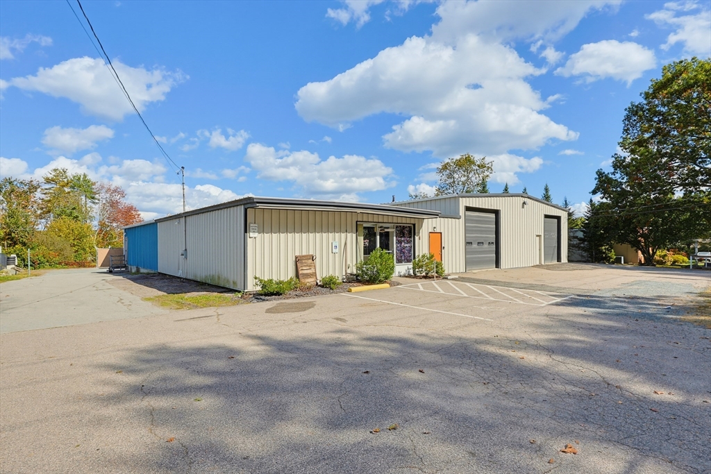 תמונה של הנכס: 81 POND ST., Norfolk