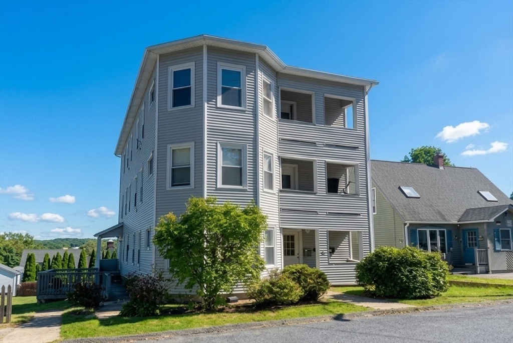 תמונה של הנכס: 15 Carlstad St, Worcester